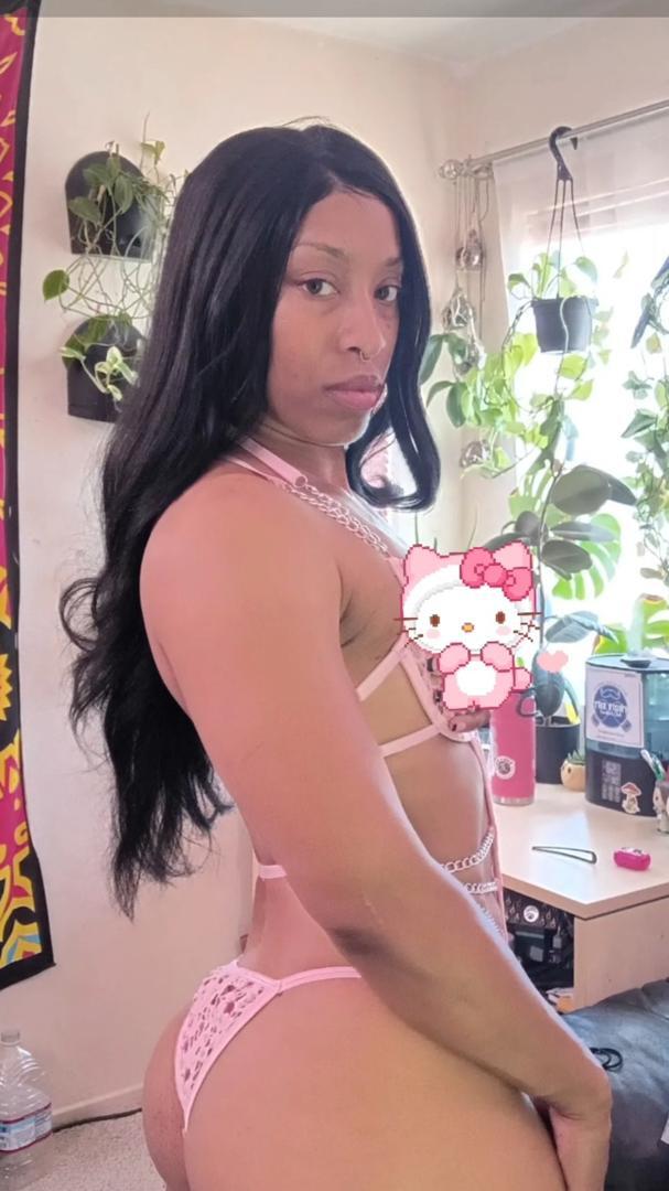 Alicia Strongxo — fotos e vídeos +18