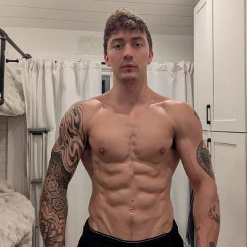 Hunter Bates — fotos e vídeos +18