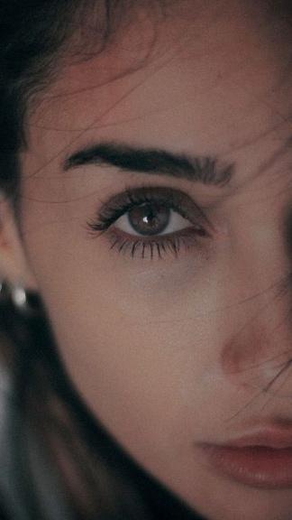 Liz Winehouse — fotos e vídeos +18