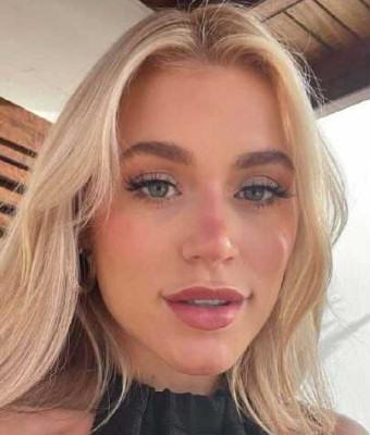 Elle Brooke photo 13
