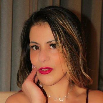 Melanie Delveccihio — fotos e vídeos +18