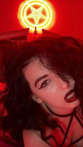 Aviana Addams — fotos e vídeos +18