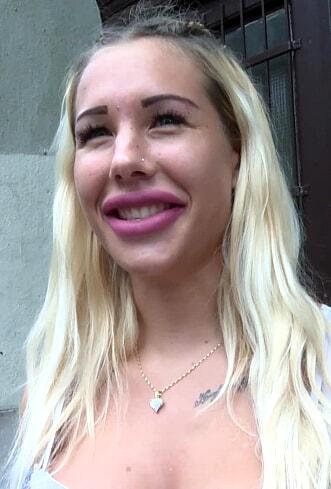 Kyra Hot photo 26