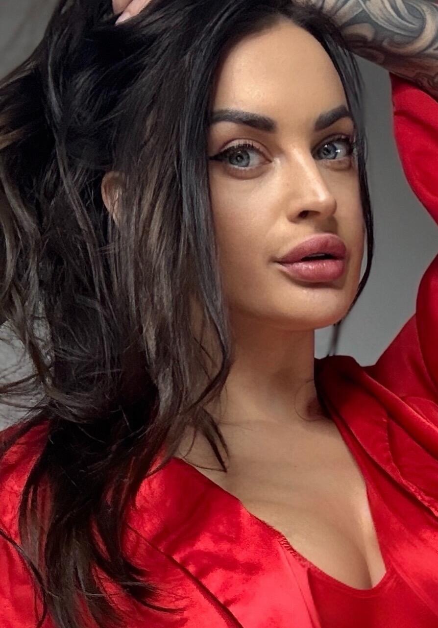 Lovefromhel — fotos e vídeos +18
