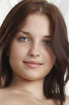 Diana D photo 4