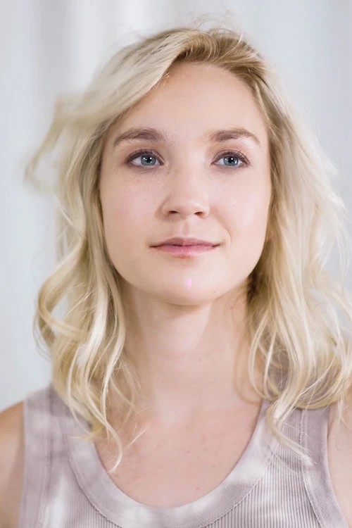 Claire Roos photo 31
