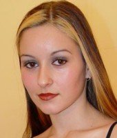 Yvonne — fotos e vídeos +18