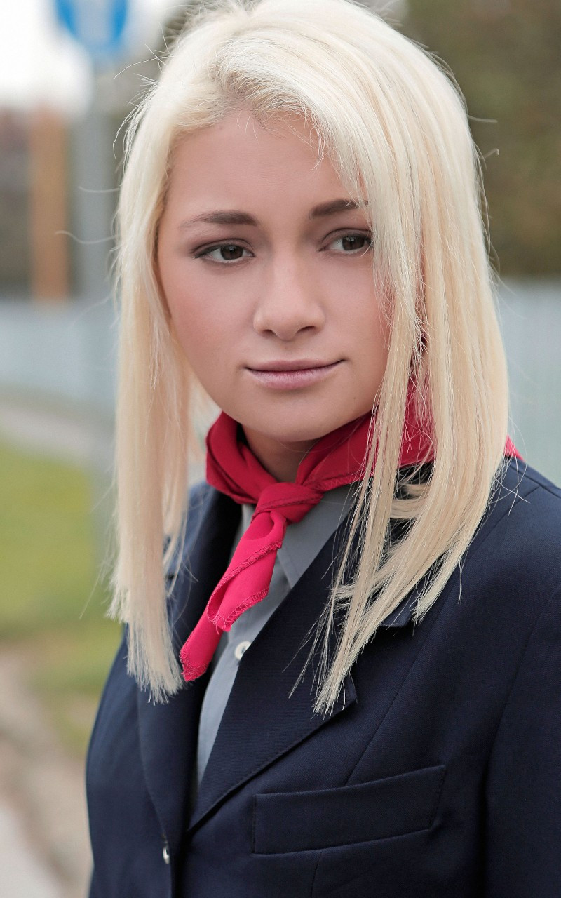 Olivia Devine photo 4