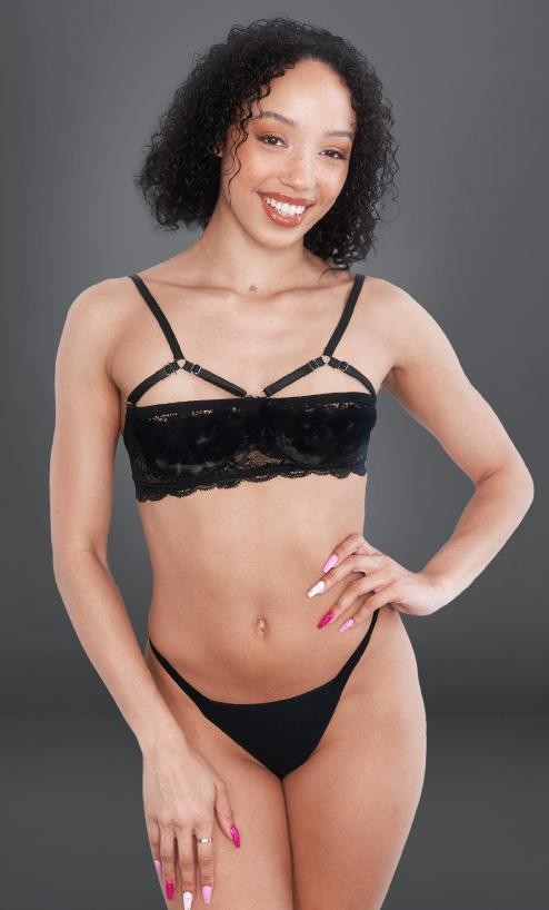 Alexis Tae photo 54
