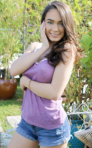 Ashly Anderson photo 17