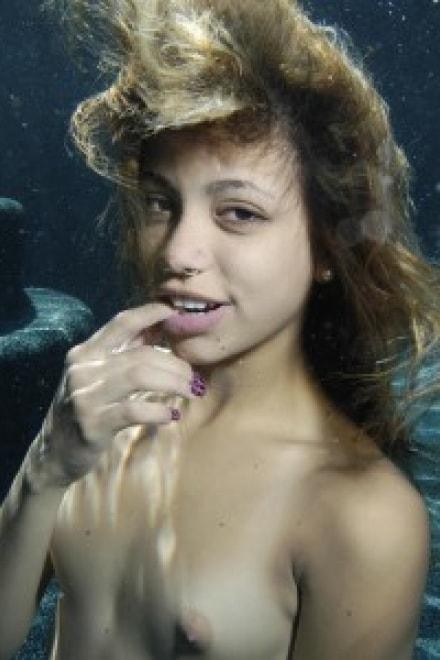 Veronica Rodriguez photo 43
