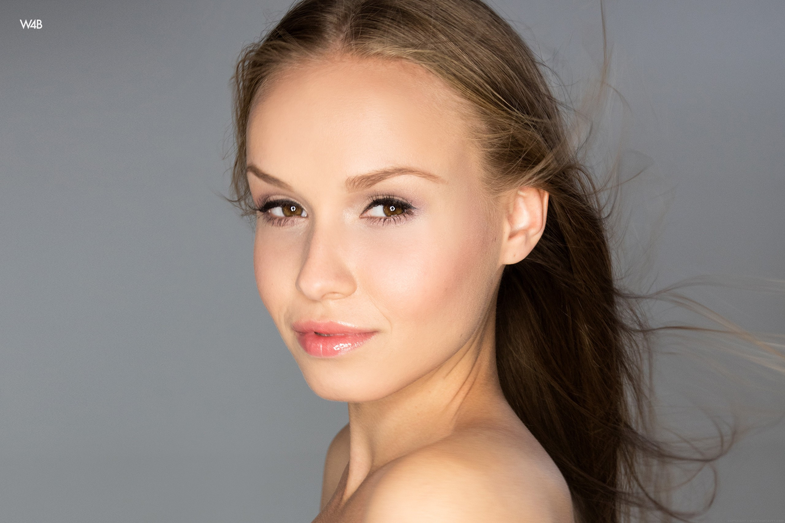 Teena Lipoldino photo 1