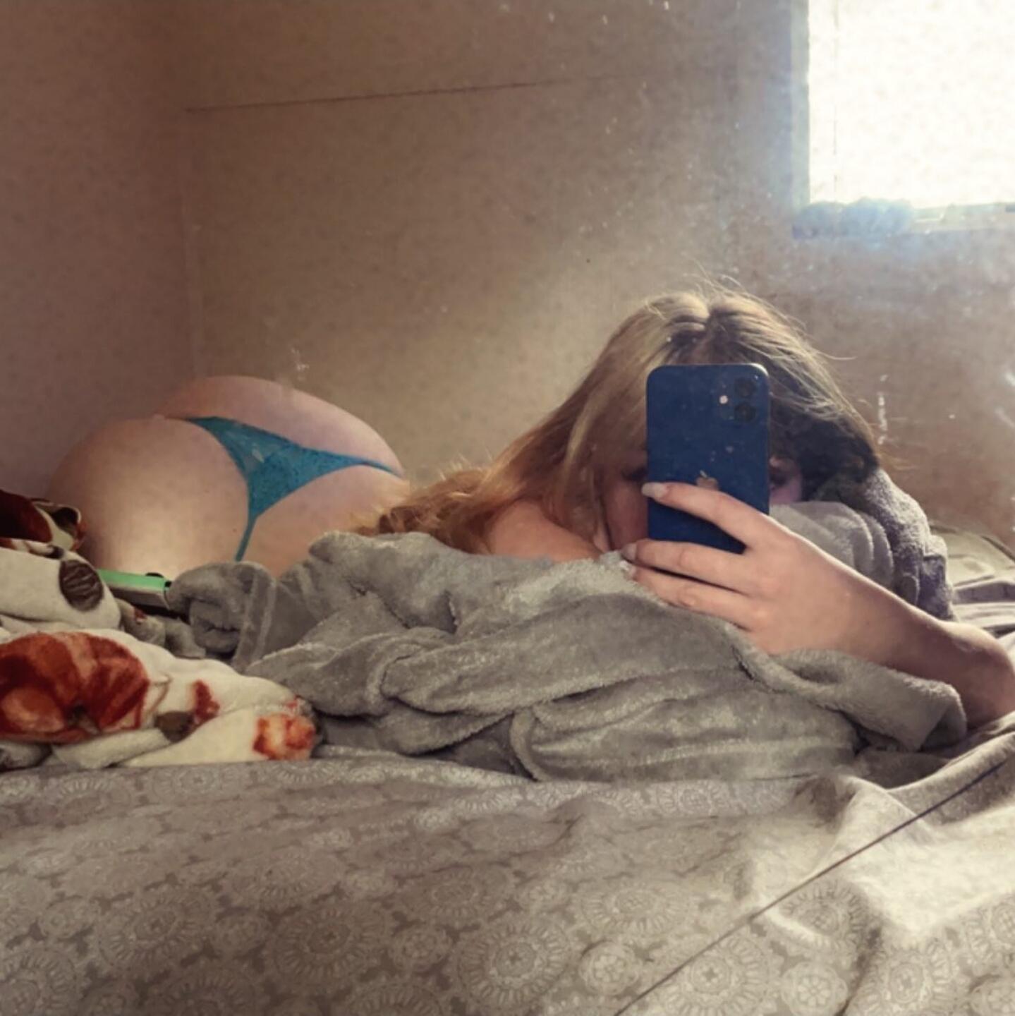 Aleena Che photo 3