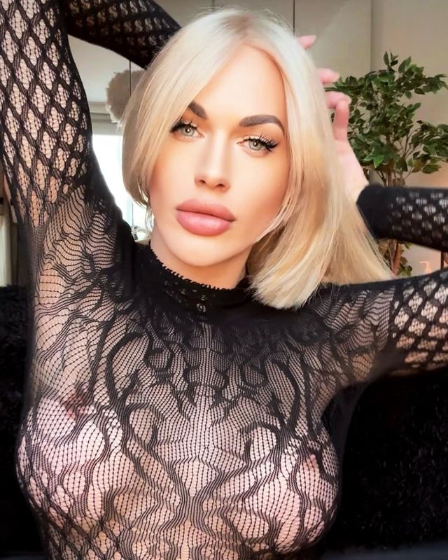 Candice Blonde — fotos e vídeos +18