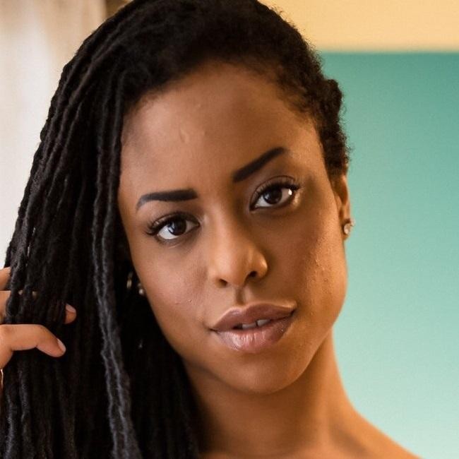 Kira Noir photo 43