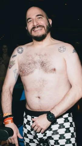 Mr Rico Mustachio — fotos e vídeos +18