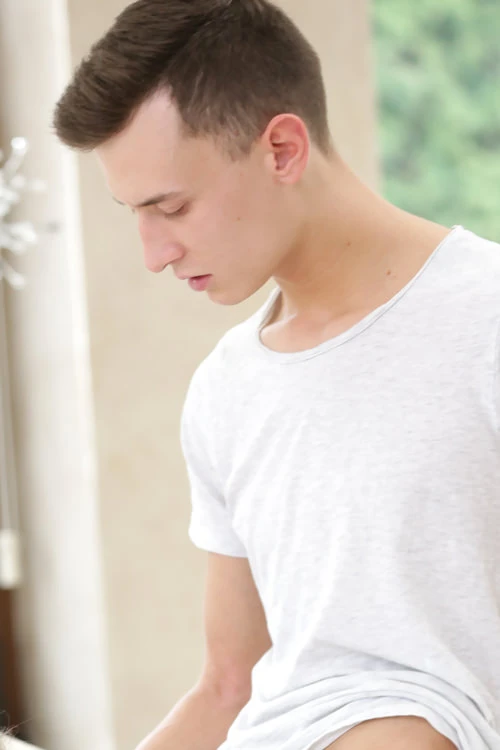 Charlie Dean photo 30