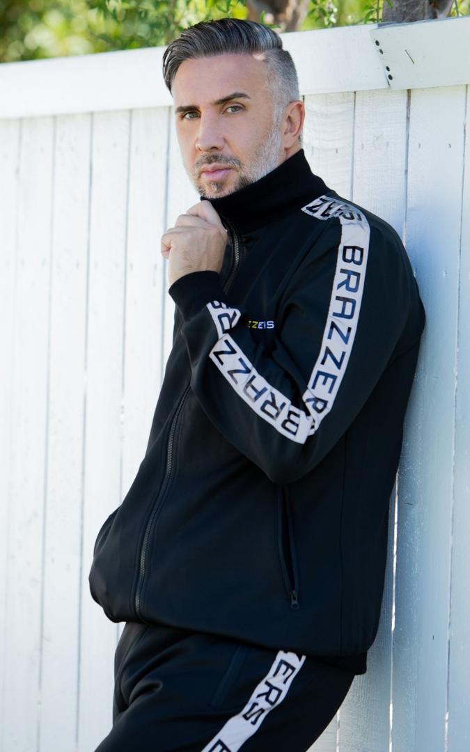 Keiran Lee photo 7