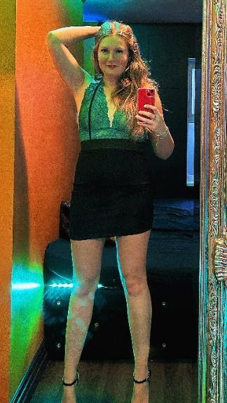 Sari Rivers — fotos e vídeos +18