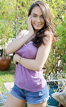 Ashly Anderson photo 22