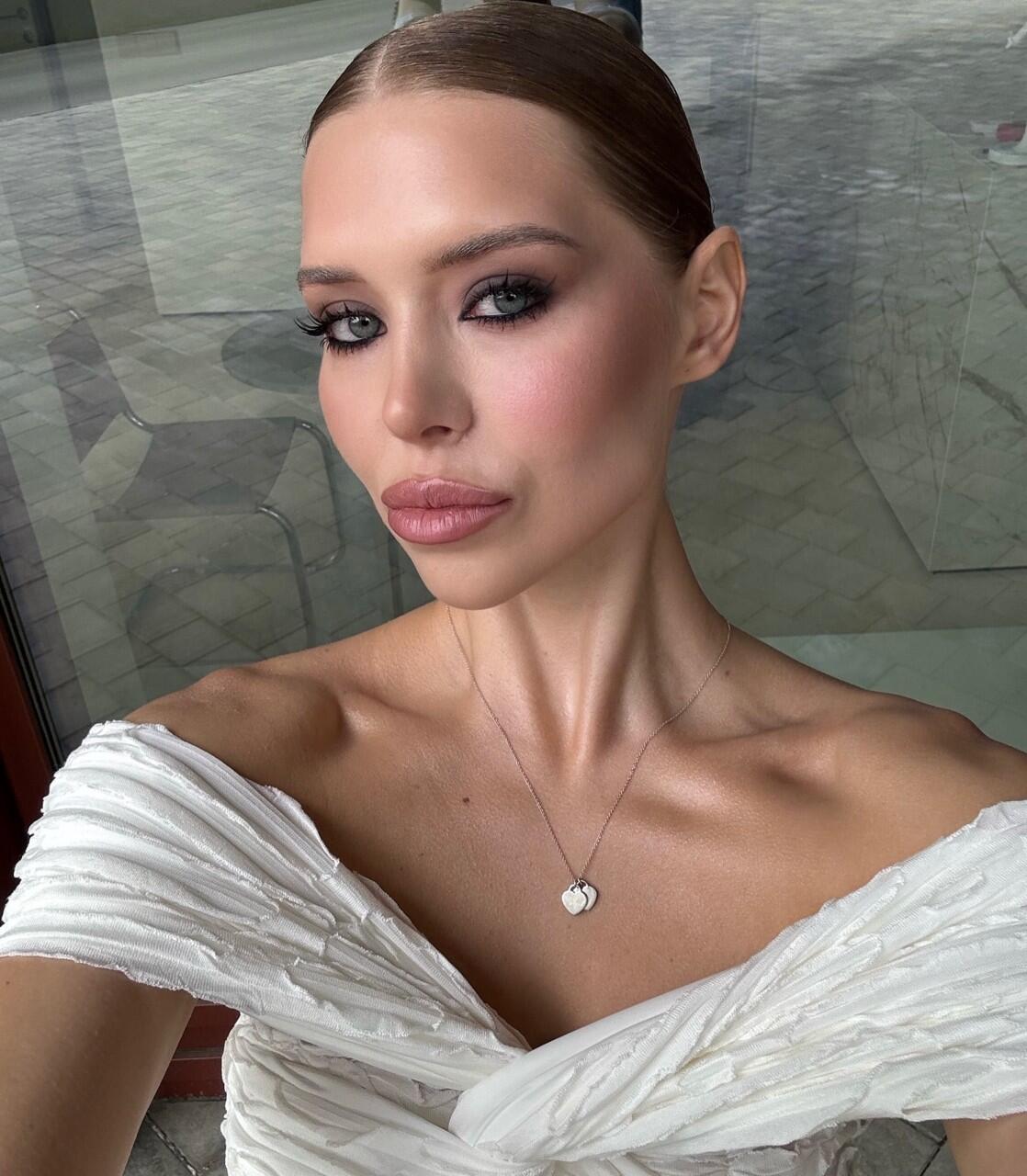 Alexa Martens photo 7