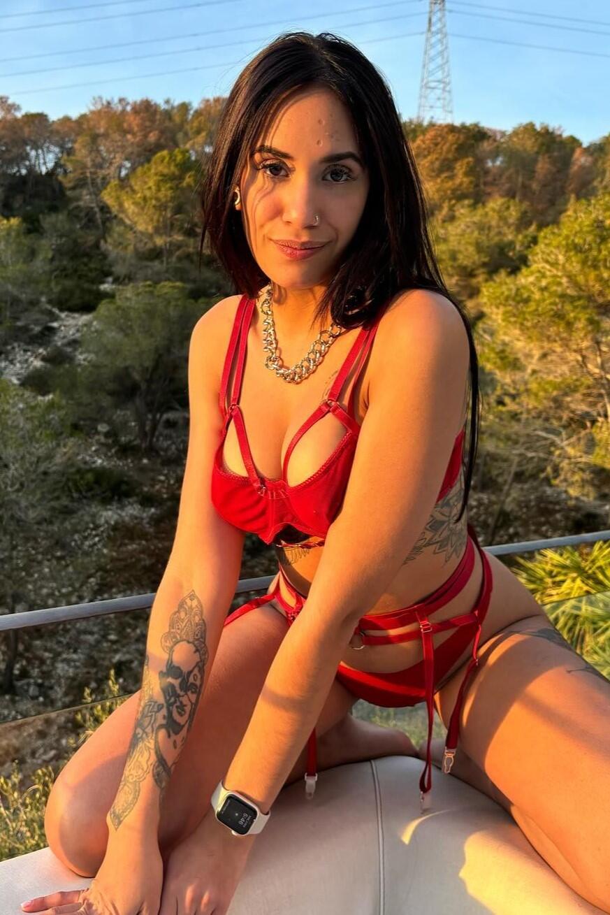 Isa Metible photo 3