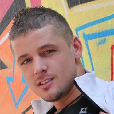 Dam Esco photo 2