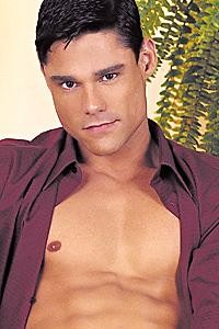 Dylan Reece photo 2