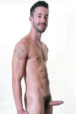 Isaac Hardy photo 6