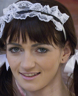 Aimee Ryan photo 27