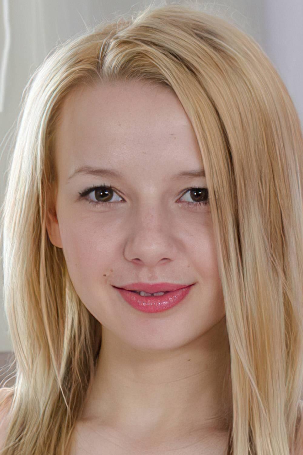 Olivia Grace photo 9