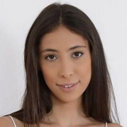 Eva Generosi photo 12