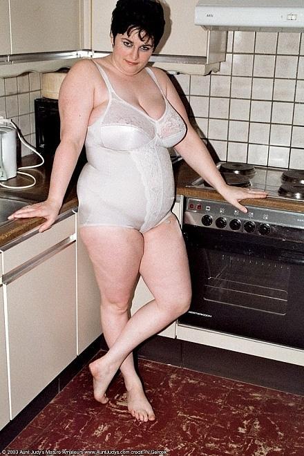 Desiree Eden photo 6