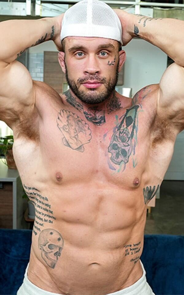 Davin Strong photo 6