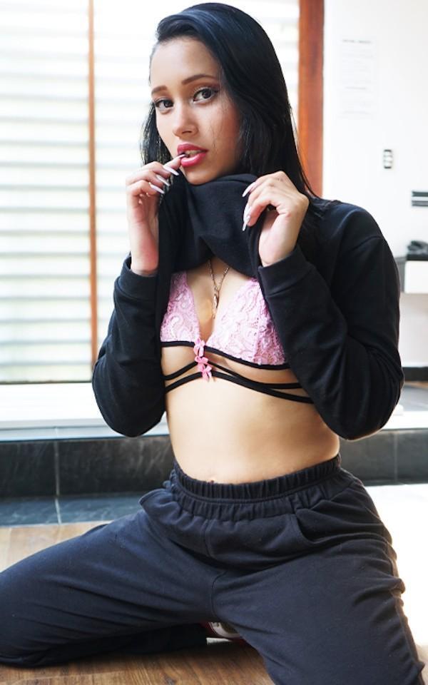 Lia Ponce photo 12