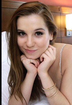 Kasey Warner photo 15