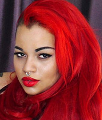 Miss Indie Fox — fotos e vídeos +18