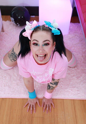 Lenna Lux photo 19