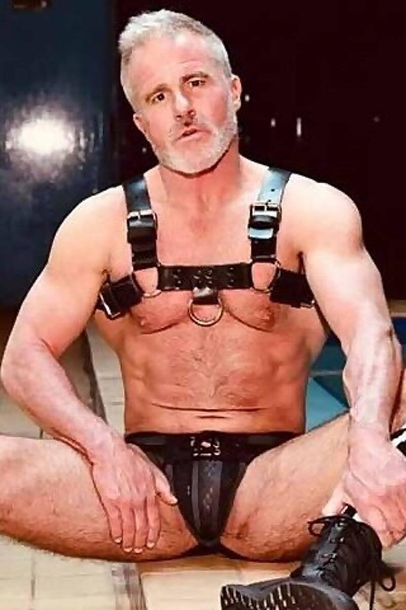 Dale Savage photo 4