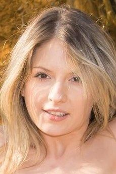 Rebecca Volpetti photo 79