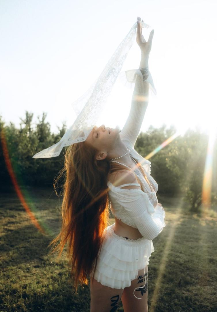 Alice Ginger — fotos e vídeos +18