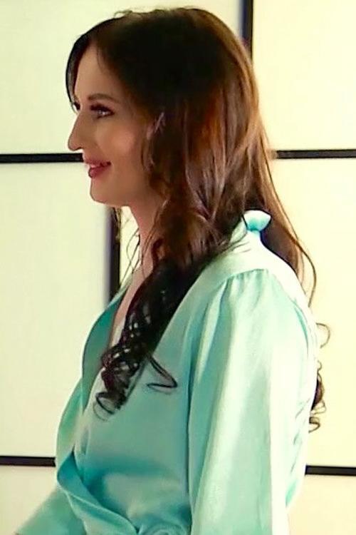 Emily Ross photo 7