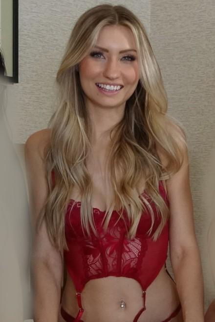 Emma Sirus photo 18