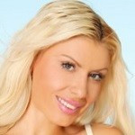 Carolina Monro photo 7