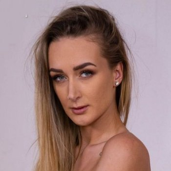 Elena Lux photo 11