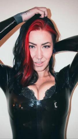 Rotten Riley — fotos e vídeos +18