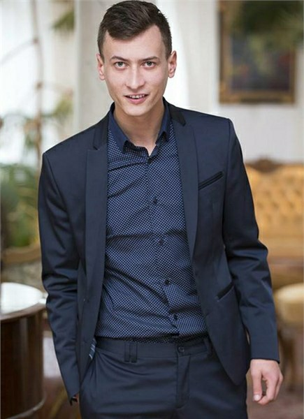 Charlie Dean photo 3