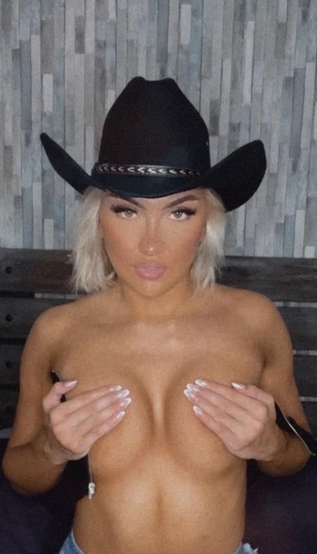 Bambi Barton photo 5