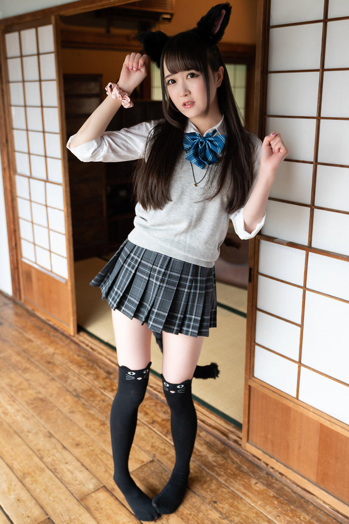 Ria Kurumi photo 4