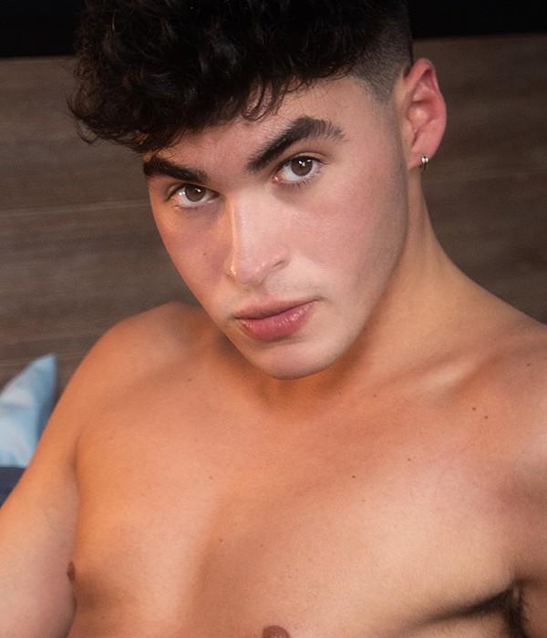 Dante Clark photo 4